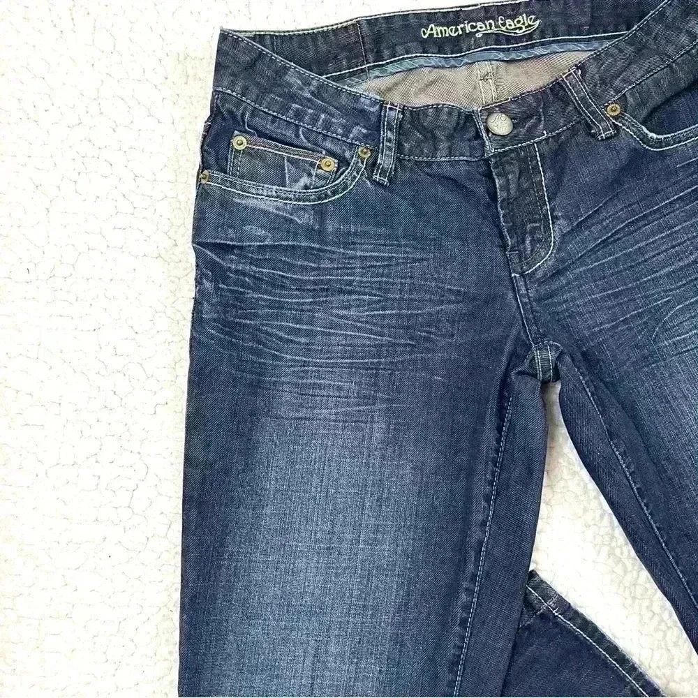 American Eagle‎ Straight 77 Med Wash Lowrise Faded Whiskered 100% Cotton Size 6